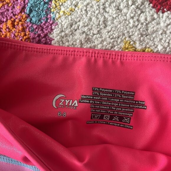 LIKE NEW ZYIA LIGHT N TIGHT FIRECRACKER OMBRÉ LEGGINGS SIZE 6-8 - Picture 4 of 5